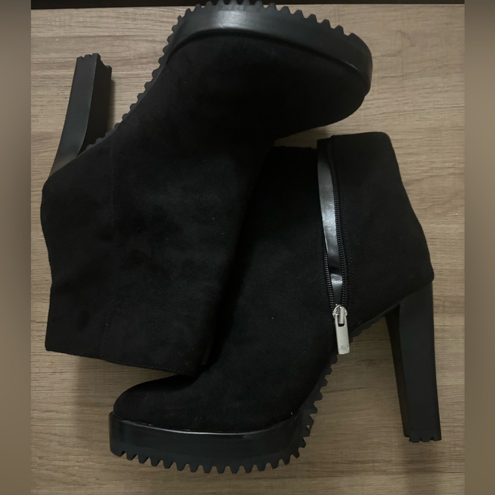 NWOT JLo Booties